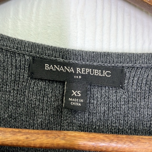 Banana Republic - Dark Gray Knit Long Sleeve Zip Up Pocket Long Sweater Size XS - Picture 8 of 10